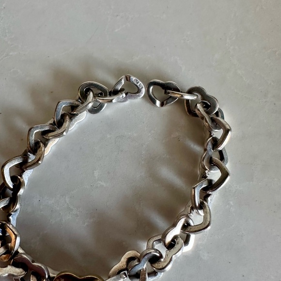 Authentic TIFFANY & CO. Heart Link Bracelet - Picture 5 of 9